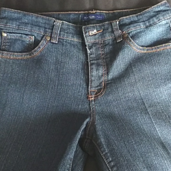 Jeans - Picture 3 of 4